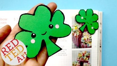 Easy Shamrock Corner Bookmark DIY for St Patrick’s Day